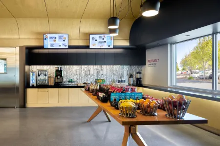 Aloft San Francisco Airport Отели рядом со станцией Милбрей-Стейшен