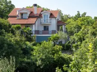 Svea Hotels in Matulji