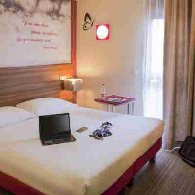 ibis Styles Castres Rooms