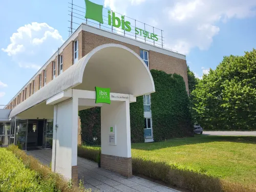 Ibis Styles Lille Neuville en Ferrain