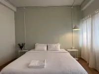 La Moon House Các khách sạn gần Mahidol University Salaya