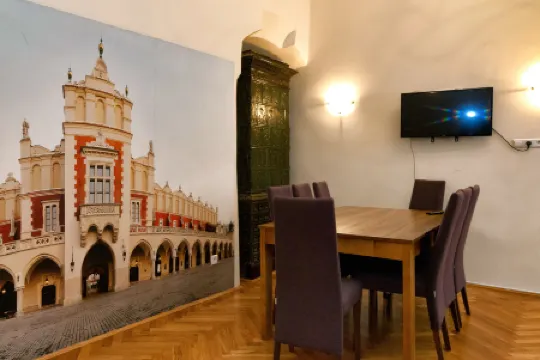 你的克拉特夫經濟酒店