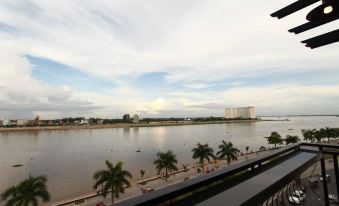 New Season Riverside Hotel