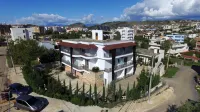 Ksamil Central Park Hotel