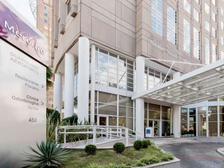 Mercure Guarulhos Aeroporto Отели в г. Гуарульюс