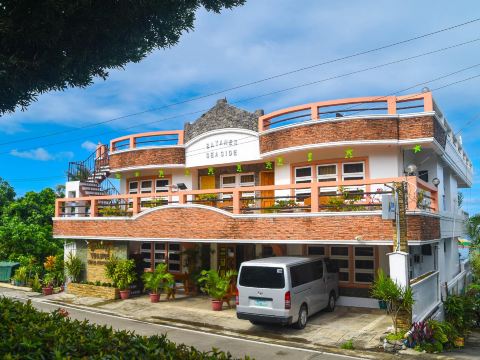 Batanes Seaside Lodge & Restaurant