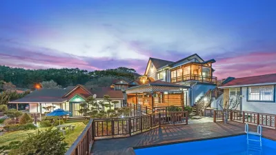 Taean Full of Flower Scent Pension Hotels in 