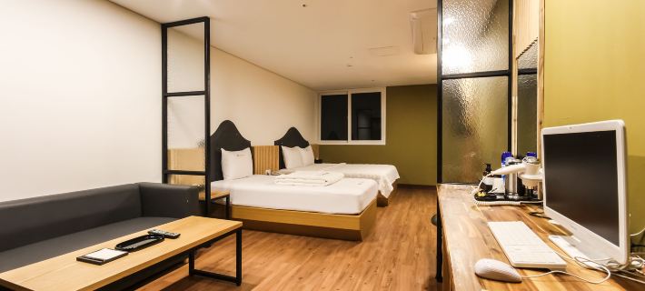Jinju Chungmugongdong Firenze โรงแรมในชินจู