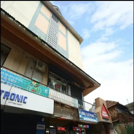 Select Residency Отели рядом с достопримечательностью «S.M. Street»