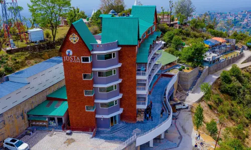 Justa Birding Resort & Spa - Best Dhauladhar View Resort