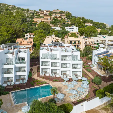 Cabot Las Velas Apartments