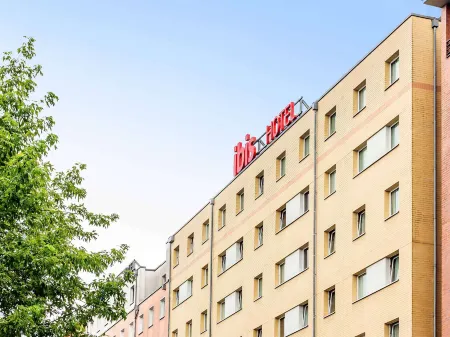 Ibis Berlin City Potsdamer Platz Отели рядом с достопримечательностью «КПП Чарли»