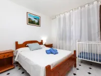 Villa Dorada Hotels near Barranc del Bon Capó