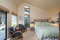 Arch Cape Escape by AvantStay Sensational Clift Top Home w Pacific Ocean Views Hotels in Arch Cape