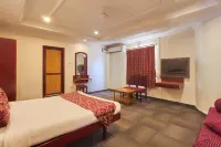 Hotel Sri Sabthagiri Hotel di 