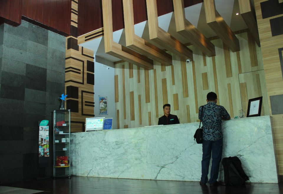 Ayola First Point Hotel 이미지