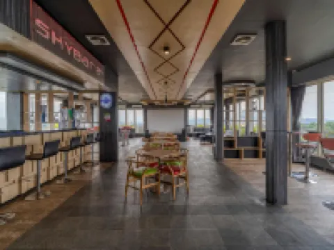 Ascent Hotel & Cafe Malang Hotels in Klojen