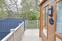 Host & Stay - Butterfly Lodge Hotels in Thirston