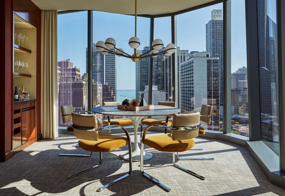 1. 비세로이 시카고..