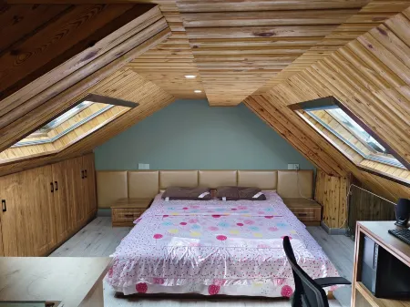 Zimo Apartment (Xiheba Lane)