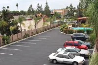 Budget Inn Anaheim near Disneyland Drive - Bãi đậu xe