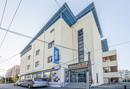 비즈니스모텔 침실