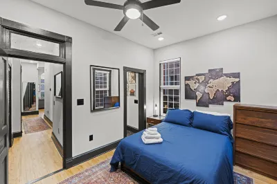 Luxury, Spacious 4Bd, 4ba Logan Circle Rowhouse Отели в г. 