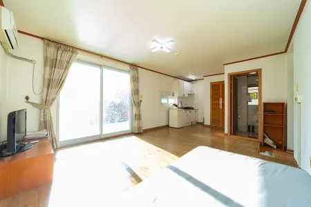 Chuncheon Pulbitgrim Pension Отели рядом с достопримечательностью «Остров Нами»