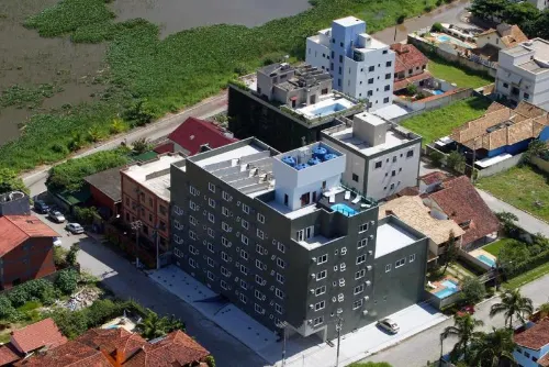 Hotel du Lac Macaé - parkir
