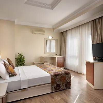 LARA DINC HOTEL Hotels near Seven Beach