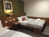 Leith House Hotels near ليث