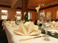 Hotel-Restaurant Rumer Hof Hotels in Hall in Tirol