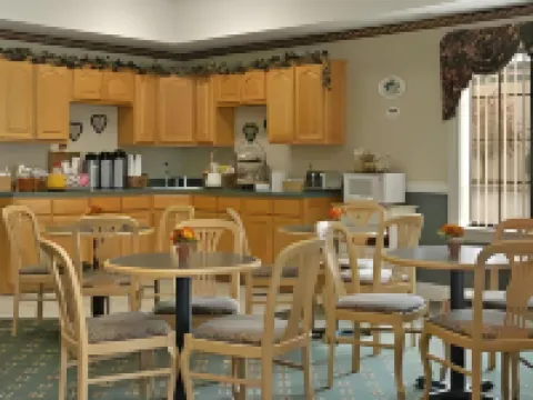 Super 8 by Wyndham Rochester Hotels in Fulton County