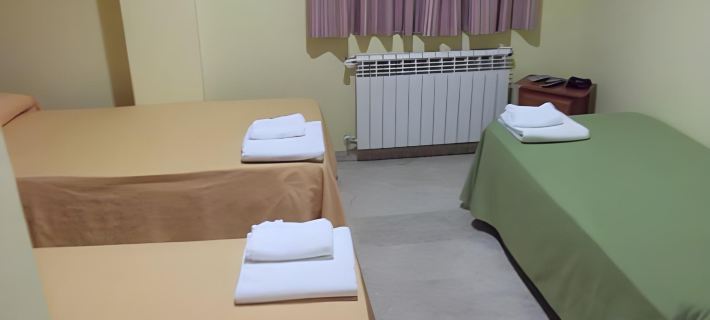 Hostal El Bugar โรงแรมในเตรูเวล