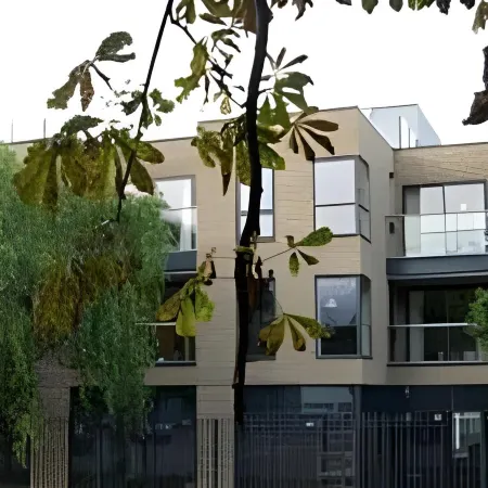Lodge Drive Serviced Apartments