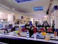 Hôtel Océan - breakfast