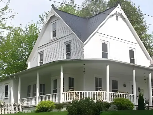 Ô Bois Dormant B&B فنادق في ماغوغ