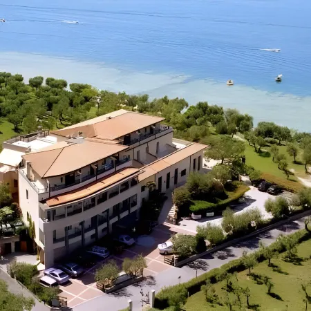 Hotel Ideal