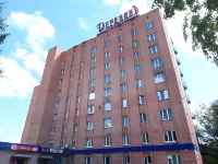 Deryabin  Hotel Hotels near Nadezhda Kurchenko's National Museum