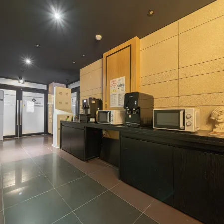 Urban Nest Hotel Отели рядом с достопримечательностью «Библиотека «Старфилд»»