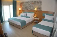 Sardinia Otel - 3 estrellas