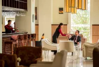 Swiss-Belhotel Lampung - bar