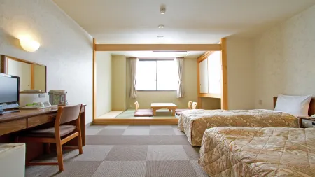 Hatukaishi Hot Spring Ishiuchi-Yungparunas Отели рядом с достопримечательностью «THE VERANDA AT ISHIUCHI»