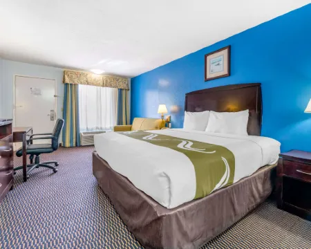 ควอลิตี้อินน์ ซาราโซตานอร์ท ใกล้ลิโด้คีย์บีช โรงแรมในซาราโซตา