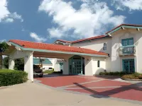 La Quinta Inn by Wyndham Clute Lake Jackson Hotels in Lake Jackson