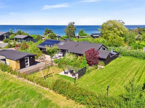 "Tuulikki" - 100m from the Sea