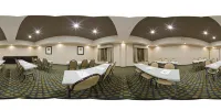 Holiday Inn Express & Suites Alvarado