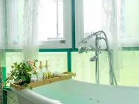 RoomQuest Baan Khun Phra the Iconic Residence Hotels in Pak Kret