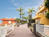 Coral La Quinta Park Suites Hotels in Acentejo