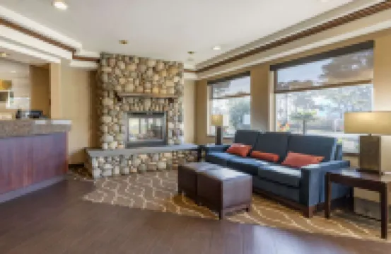 舒適套房酒店 林肯城酒店